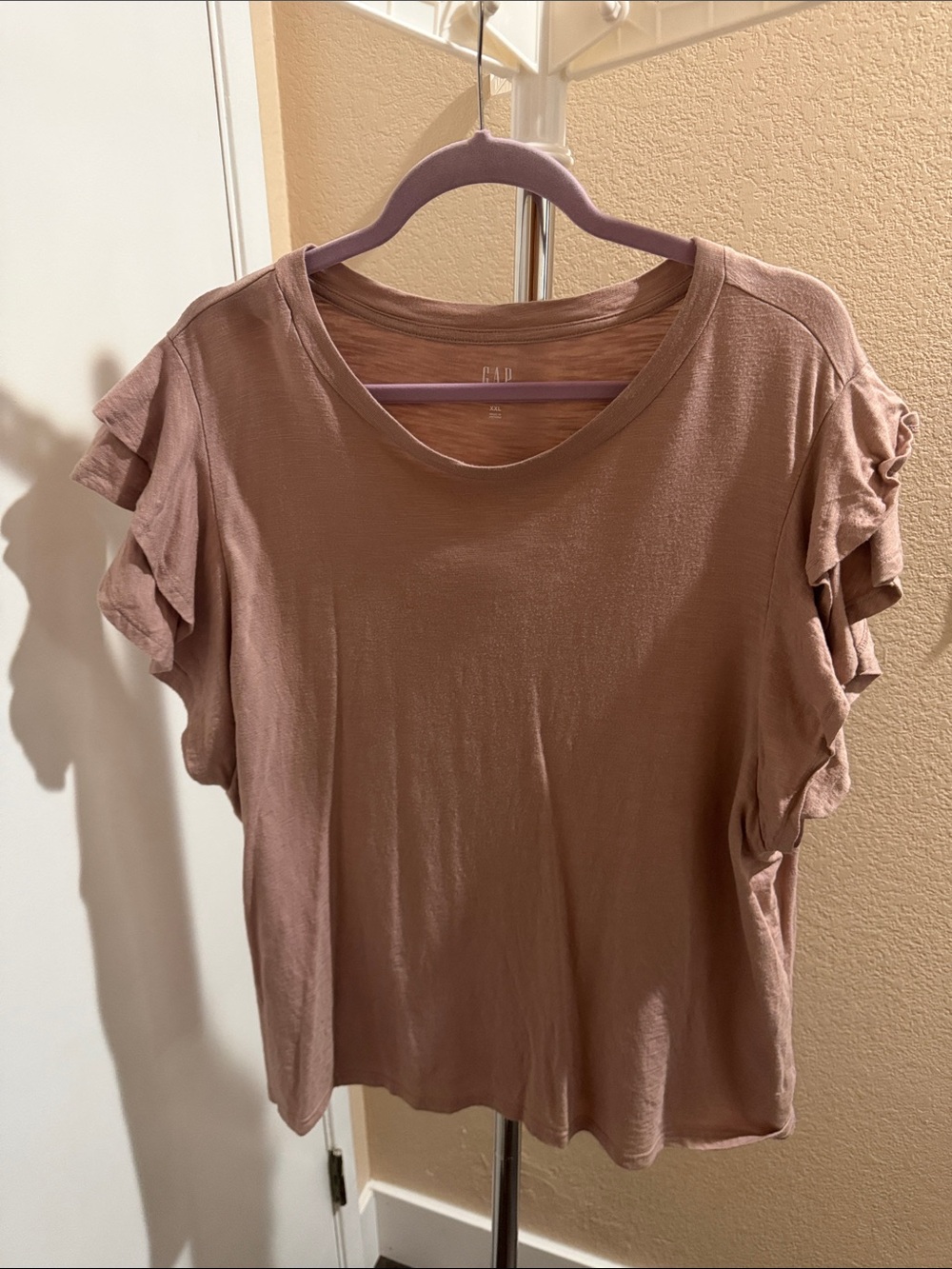 GAP Mauve Pink Ruffle Sleeve Short Sleeve Tee